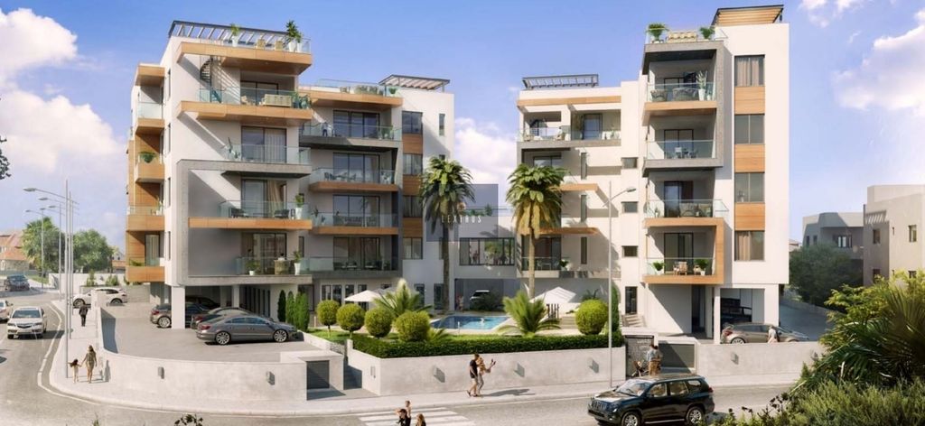 Property photo 1 of 3