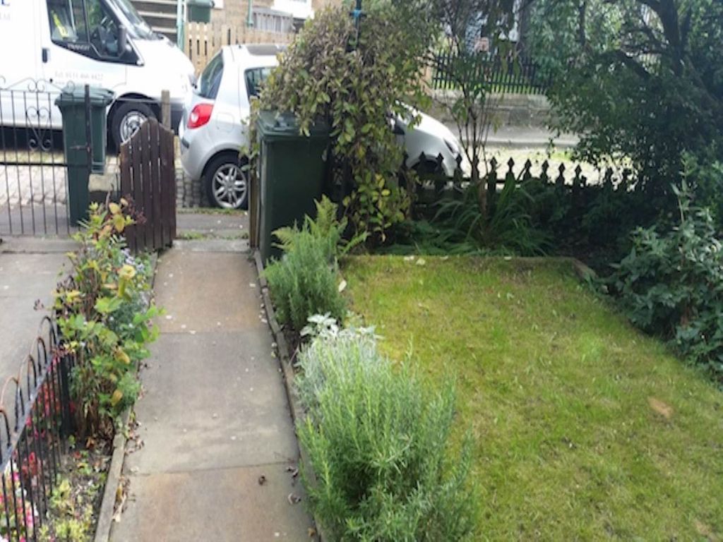 Property photo 1 of 6 Garden