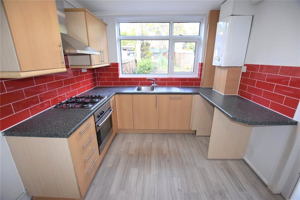 Property photo 2 of 8 Picture No. 09