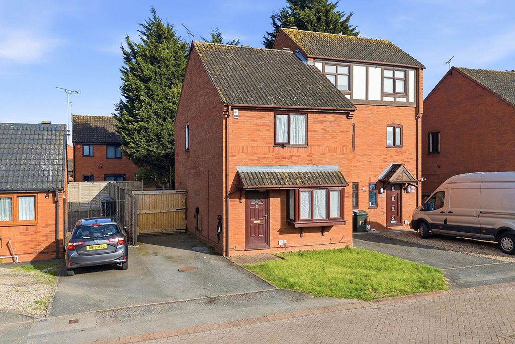 Property photo 1 of 16 Front (Exterior)