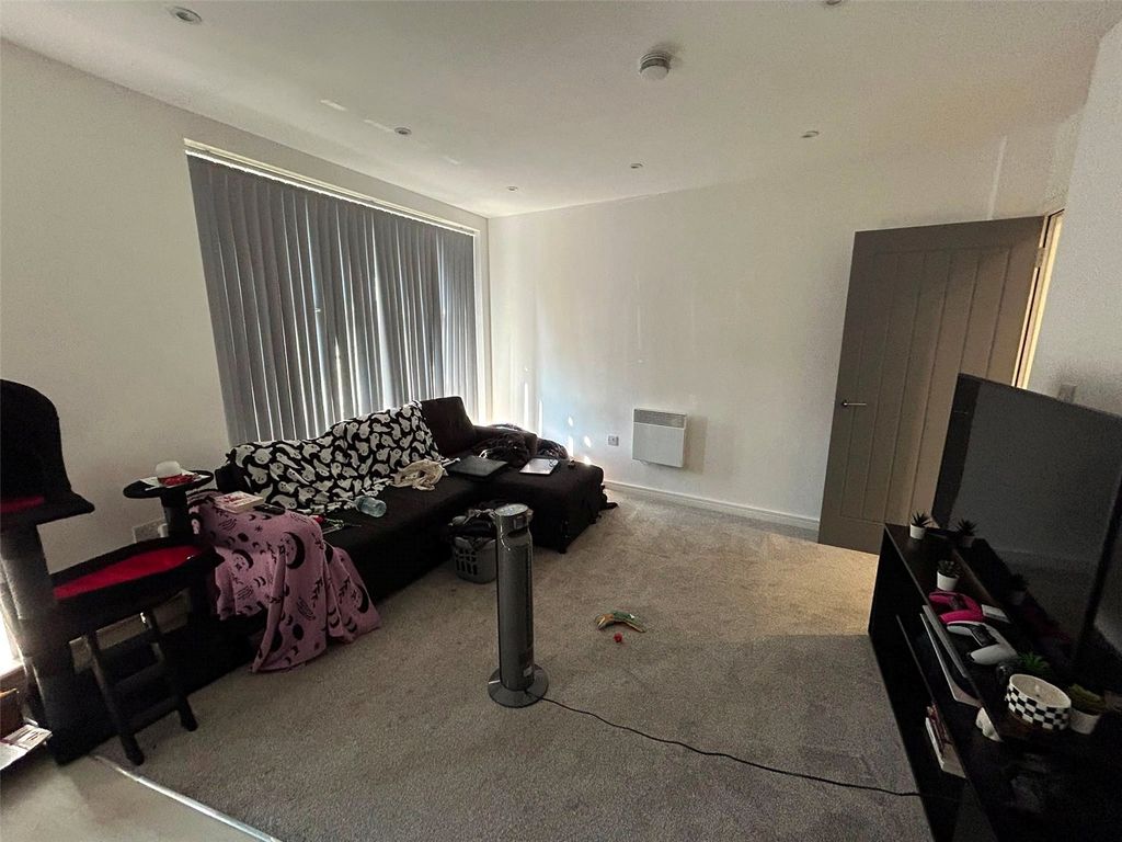 Property photo 3 of 9 Picture No. 06