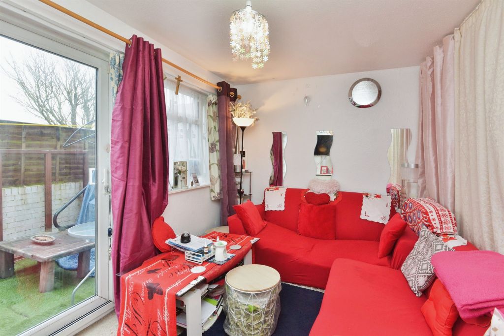 Property photo 3 of 17