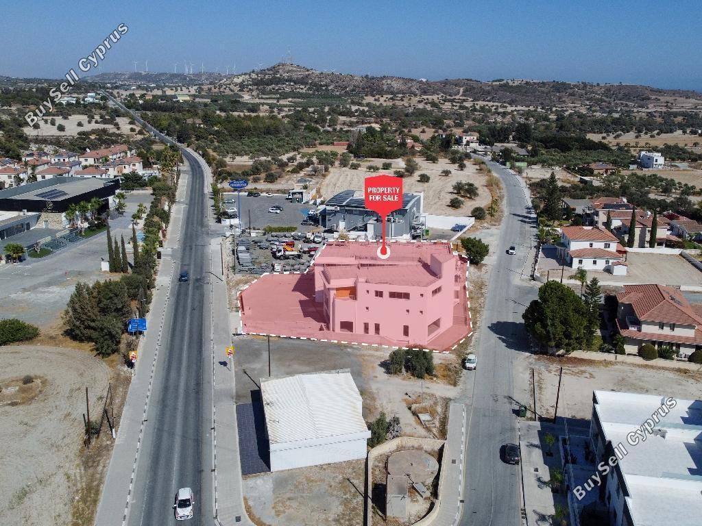 Property photo 1 of 23