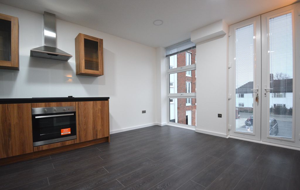 Property photo 3 of 8