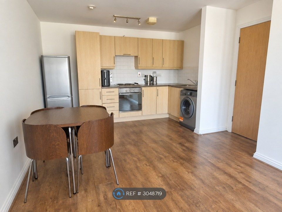 Property photo 3 of 11 Kitchen / Dining Area