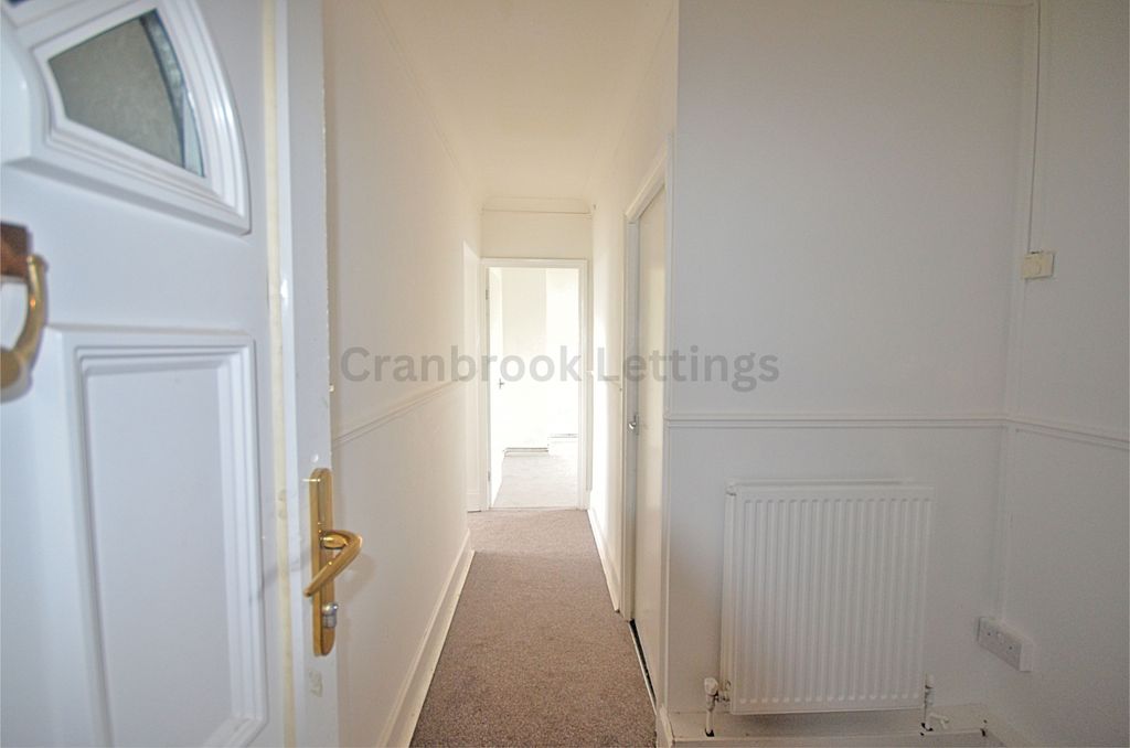 Property photo 2 of 8 Media