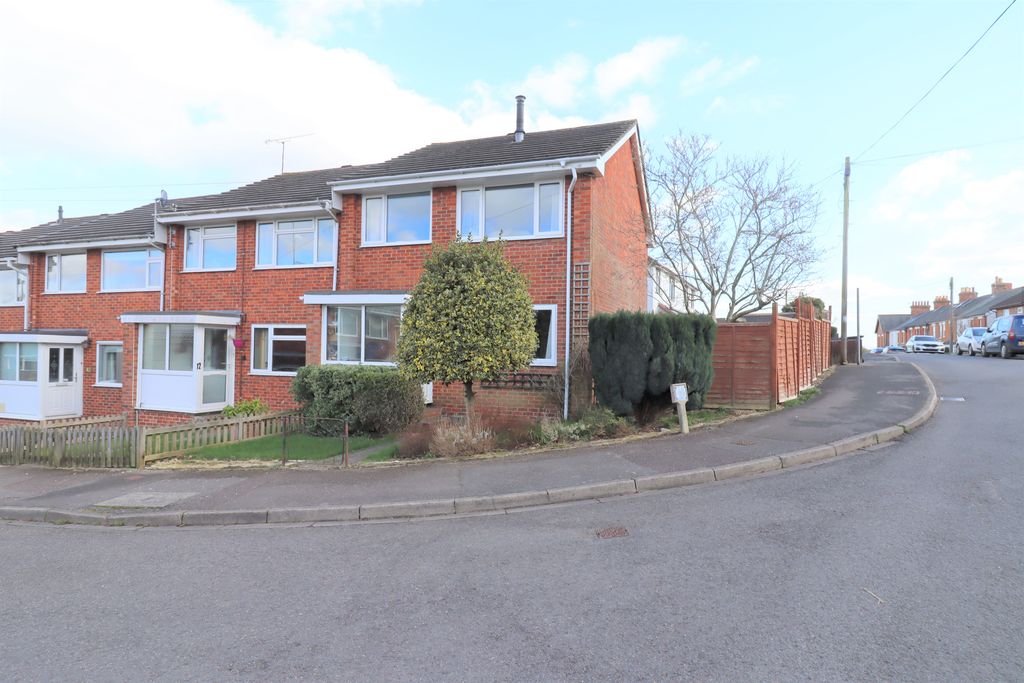 Property photo 2 of 13