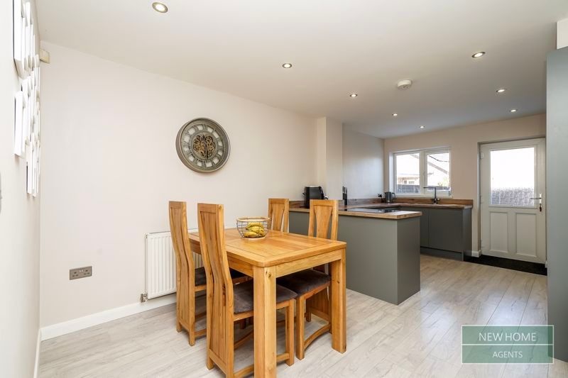 Property photo 2 of 19 Photo 14