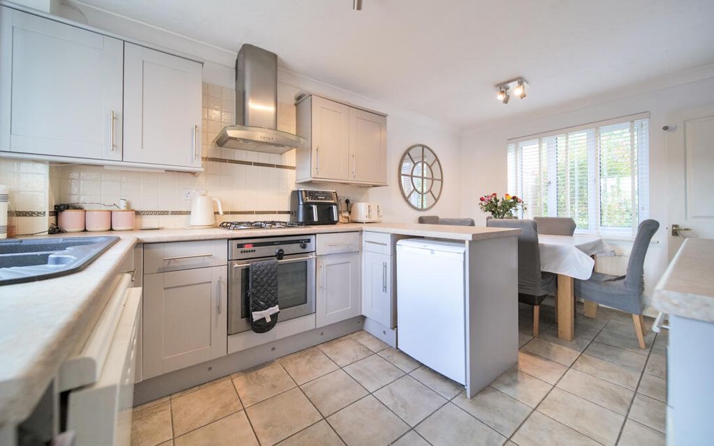 Property photo 2 of 15 P1072842.Jpg