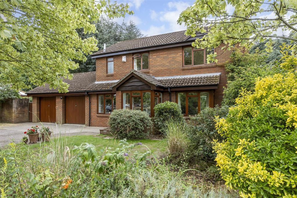 Property photo 1 of 11 External
