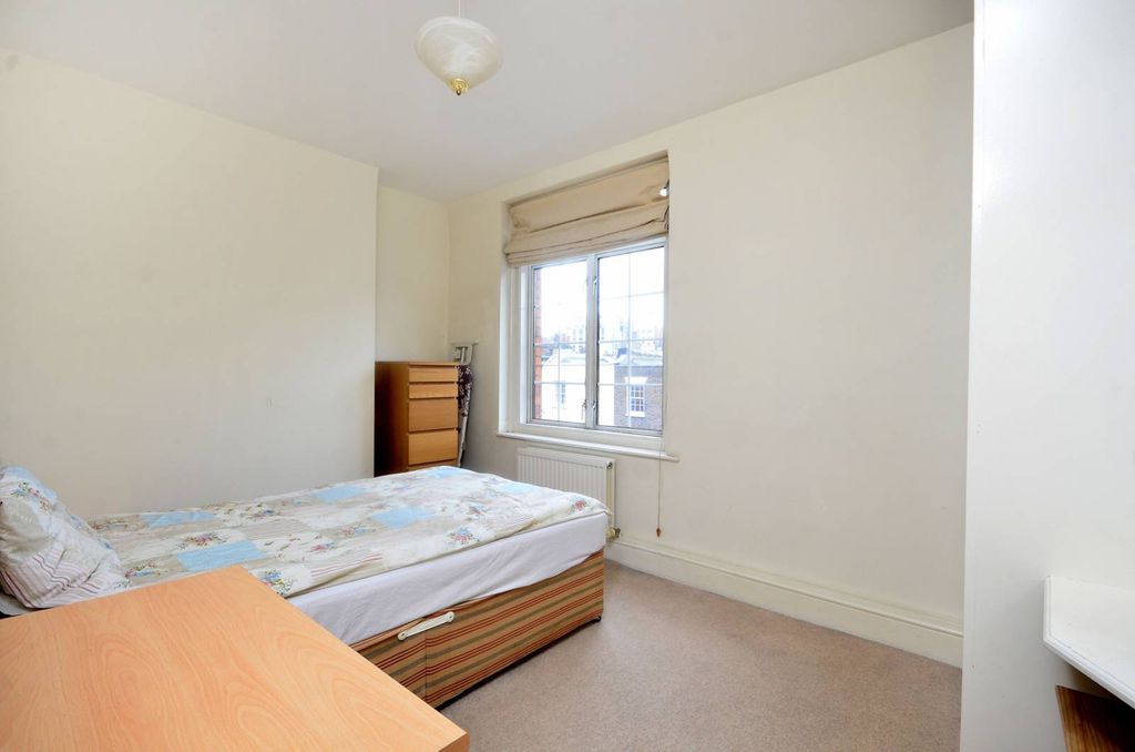 Property photo 3 of 5