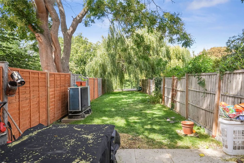 Property photo 2 of 10 Picture No. 14