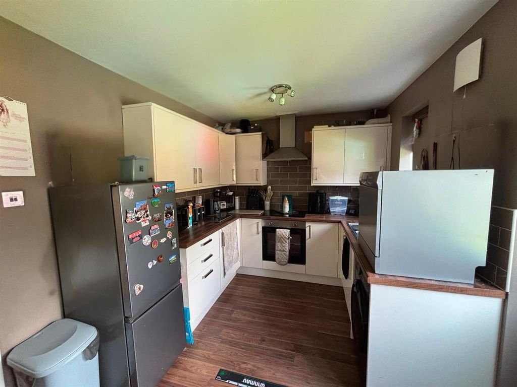 Property photo 2 of 12 Breakfast Kitchen