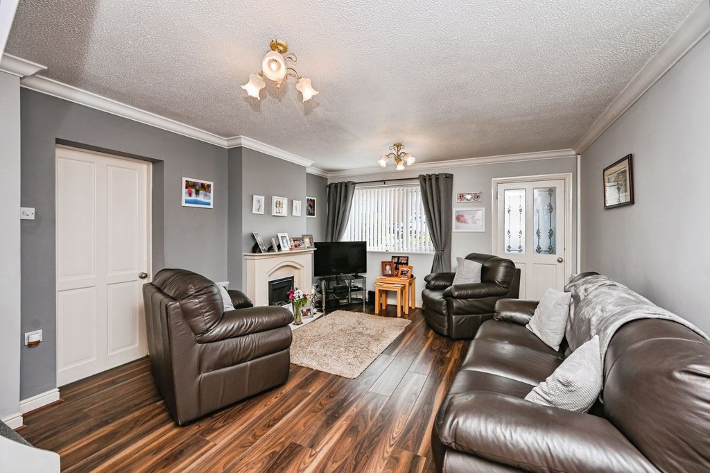 Property photo 2 of 20 Pbox-Img.Jpg