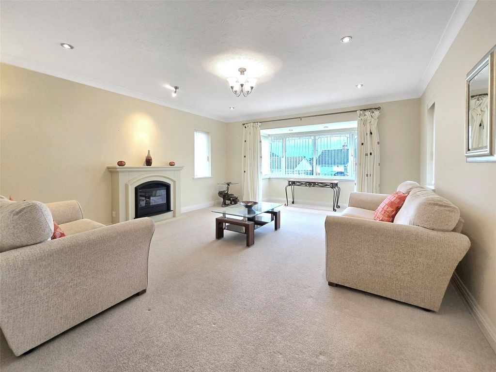 Property photo 3 of 17 3 - Picture No. 03