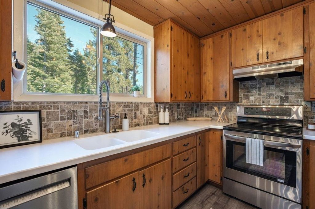 Property photo 3 of 26 <Alttext/>