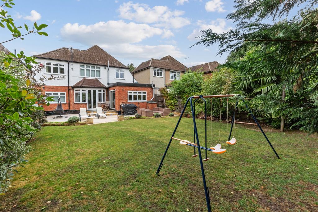 Property photo 2 of 16