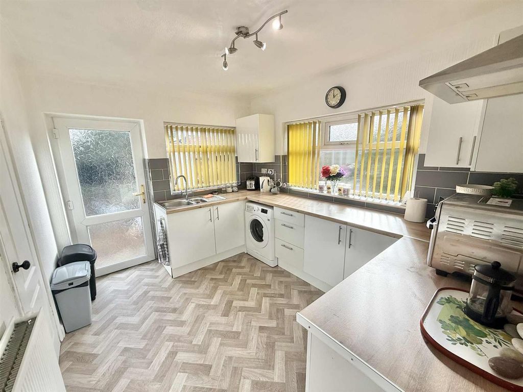 Property photo 3 of 13 Kitchen.Jpg