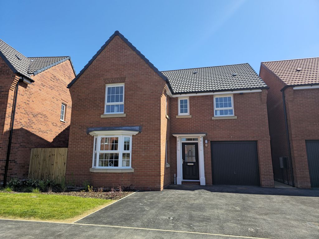 Property photo 1 of 10 Drummond 445 External