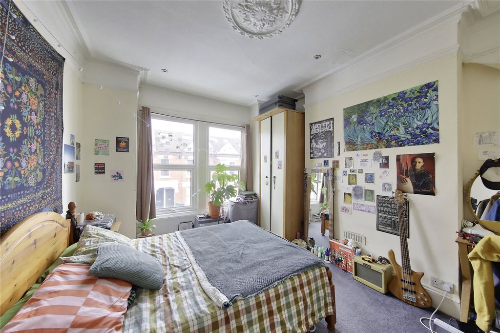 Property photo 3 of 11 Picture No. 05