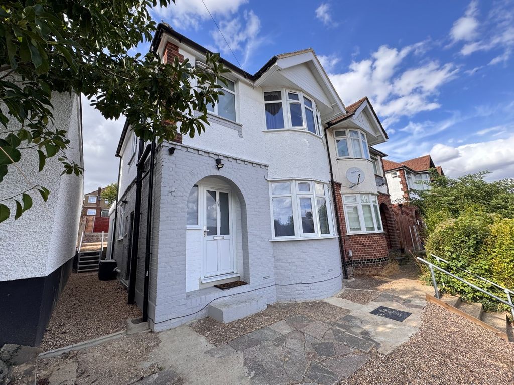 Property photo 1 of 7 5055960