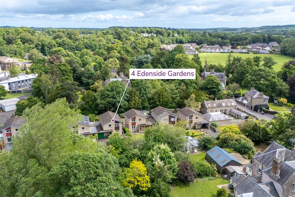 Property photo 3 of 21 4_Edenside_Gardens-3.Jpg