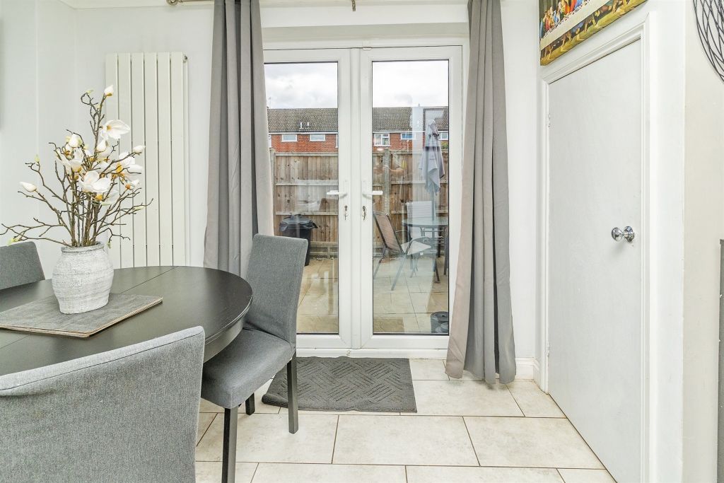 Property photo 2 of 22