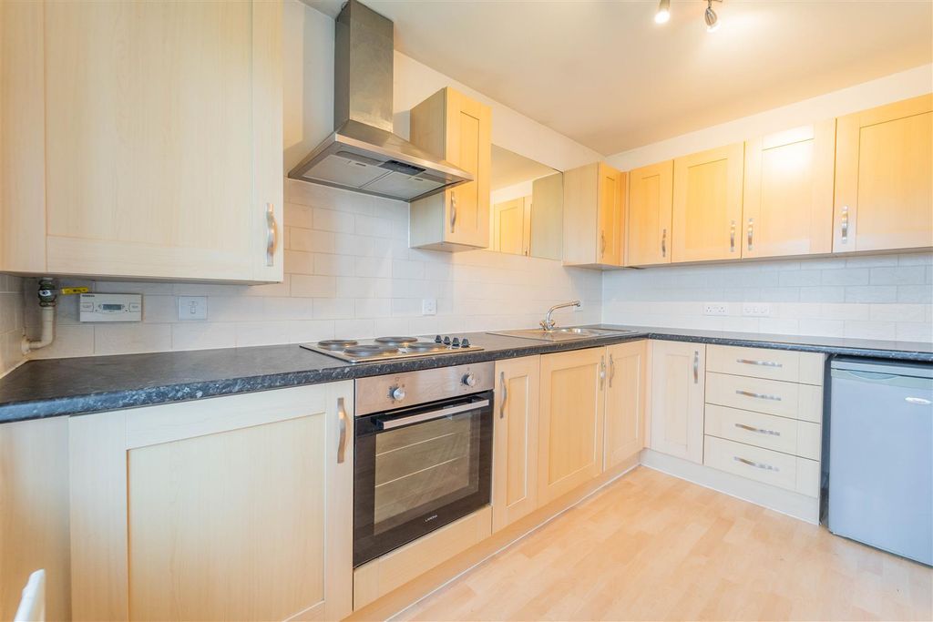 Property photo 3 of 21 Dom07003.Jpg