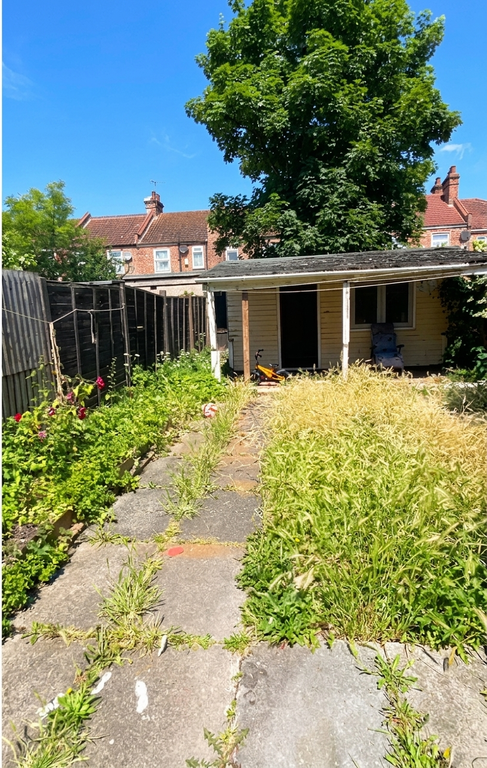 Property photo 3 of 4