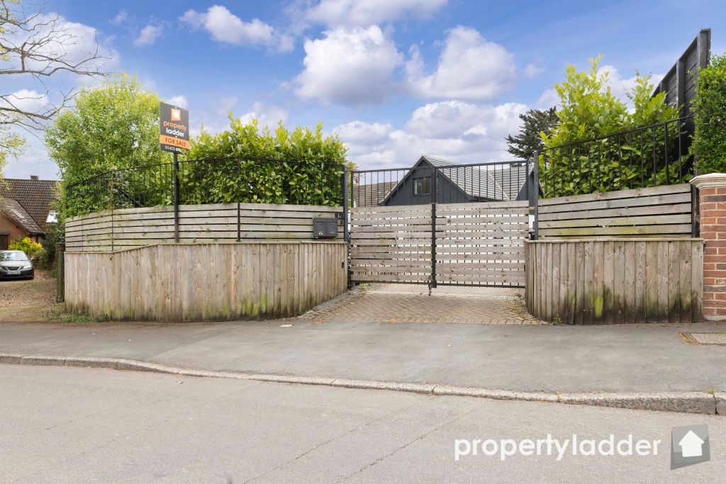 Property photo 2 of 33 Pl-36