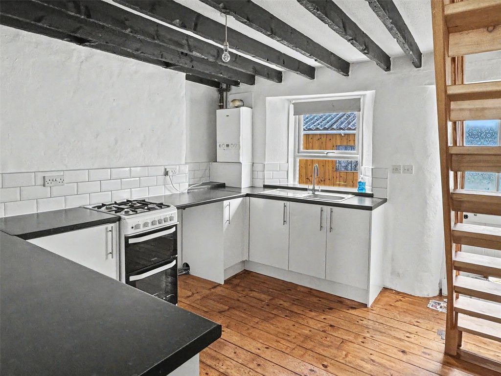 Property photo 3 of 11 Picture No. 06