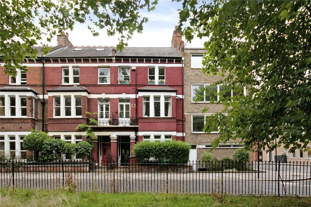 Property photo 1 of 5