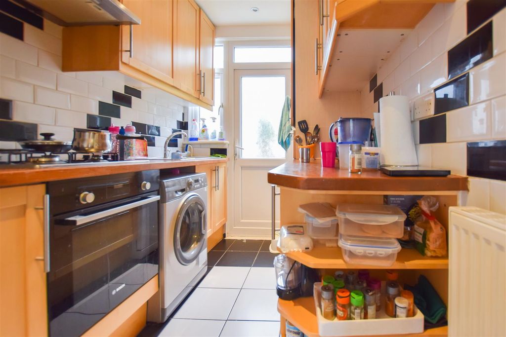 Property photo 3 of 9 New Kitchen.Jpg