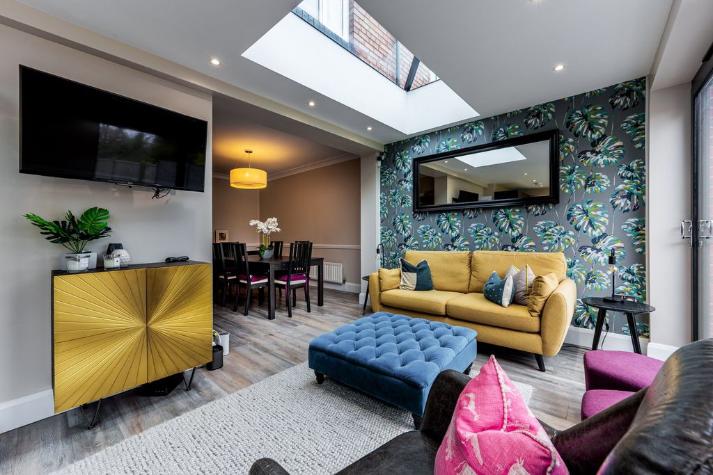 Property photo 3 of 26