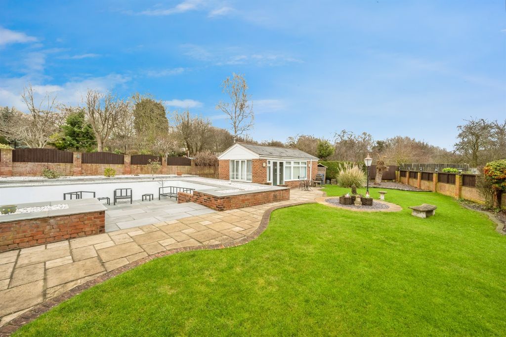 Property photo 3 of 29