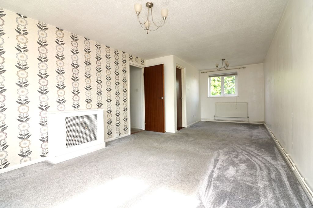 Property photo 2 of 10 4487102