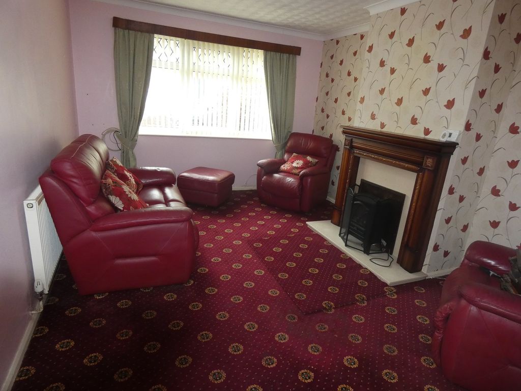 Property photo 2 of 9 Main Lounge