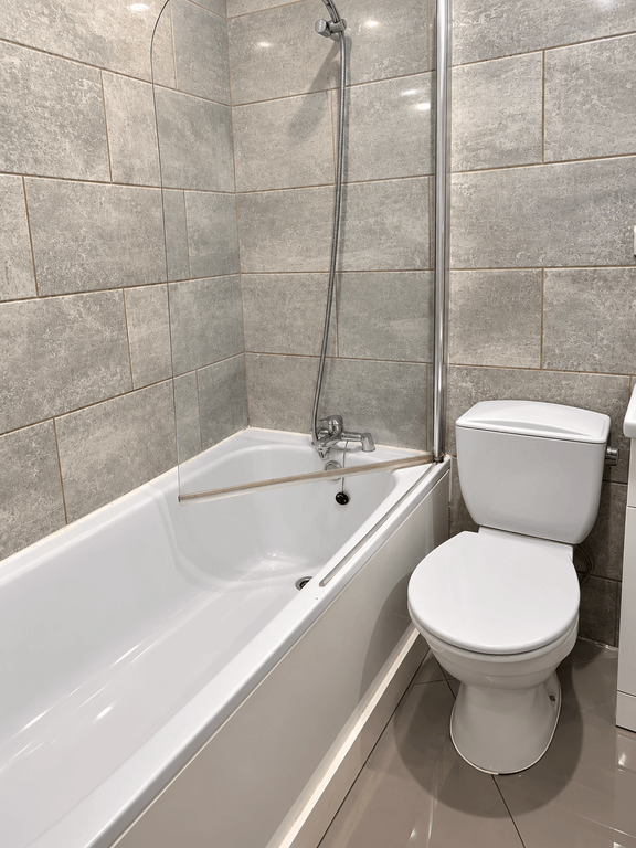 Property photo 3 of 8 Bathroom