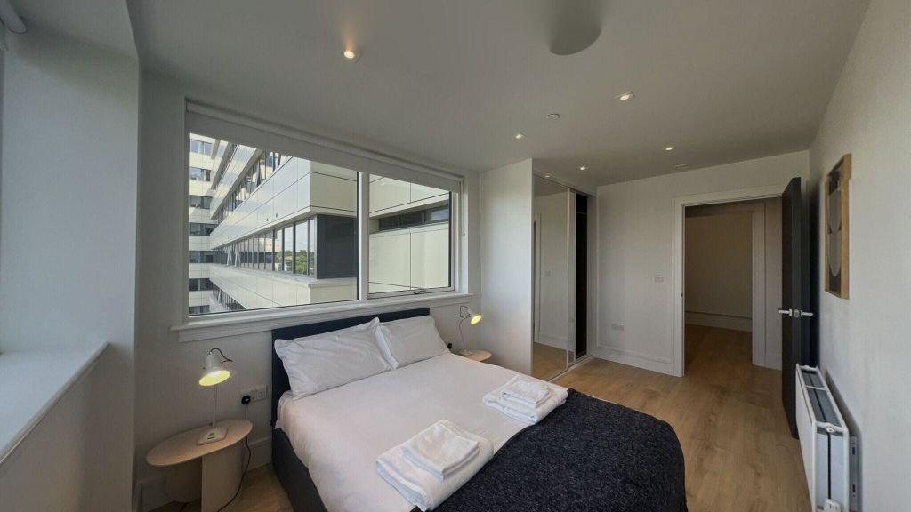 Property photo 3 of 27 Bedroom