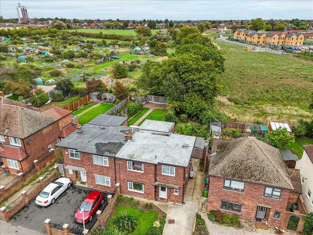 Property photo 3 of 29