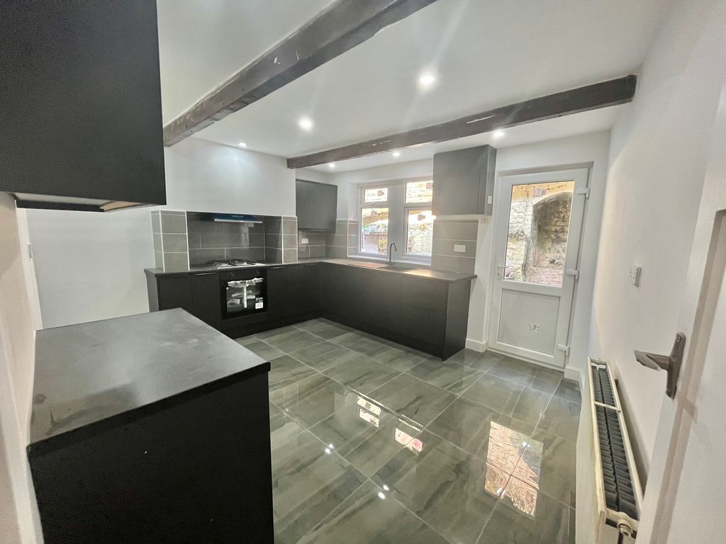 Property photo 1 of 9 Image