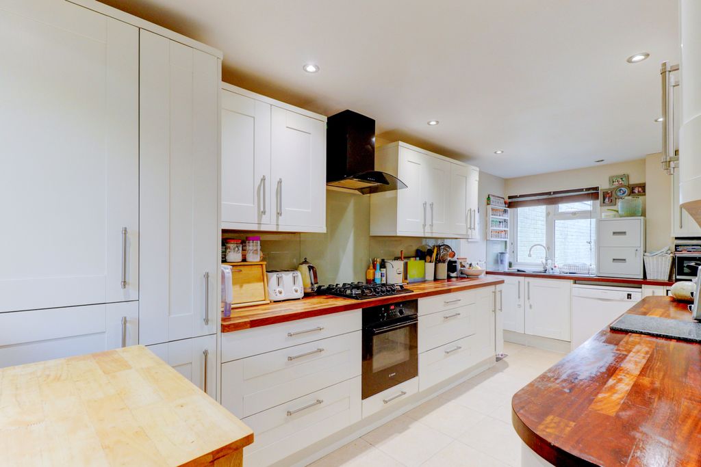 Property photo 3 of 12 Picture No. 05