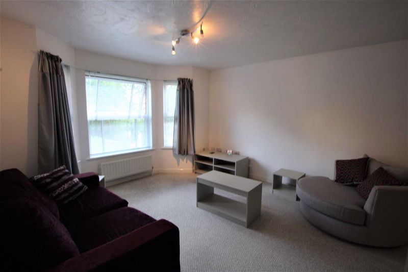 Property photo 2 of 10 Photo 8