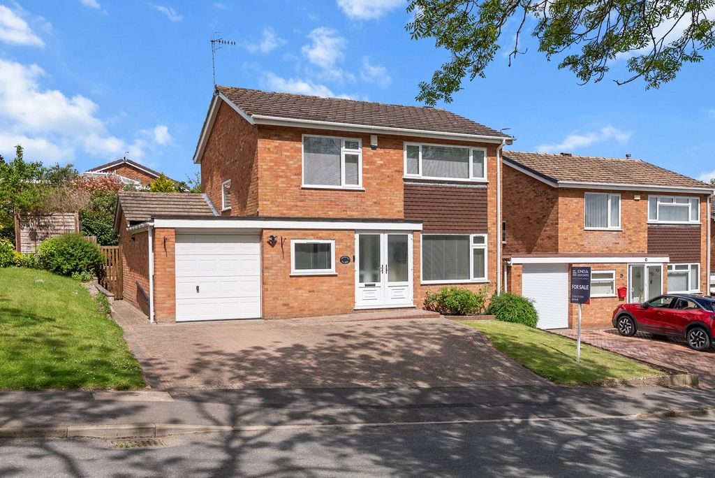 Property photo 1 of 34
