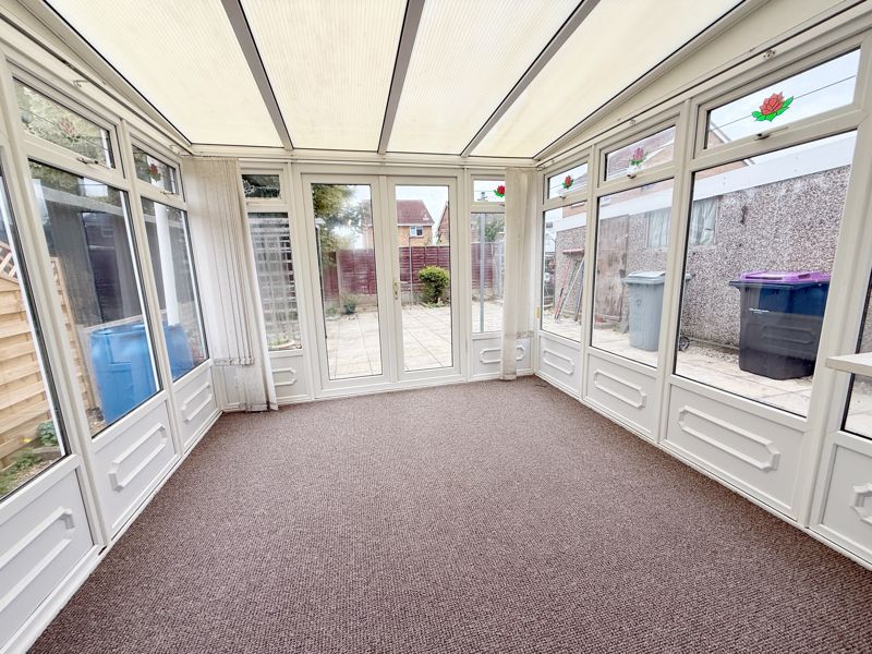 Property photo 3 of 8 Conservatory