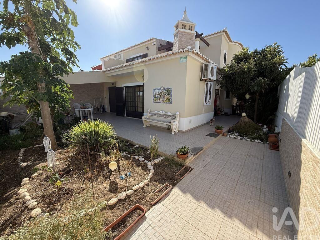 Property photo 2 of 29