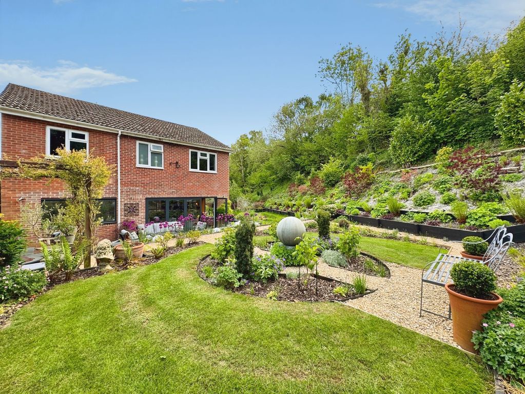 Additional image 19 of 4 bed detached house for salePriorsfield, Marlborough SN8