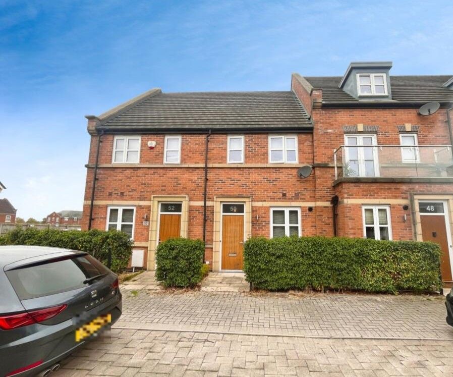 Property photo 1 of 11 Front