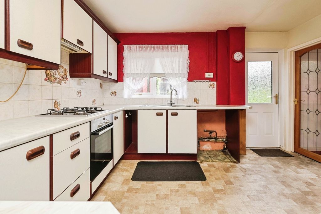 Property photo 2 of 19 Pbox-Img.Jpg