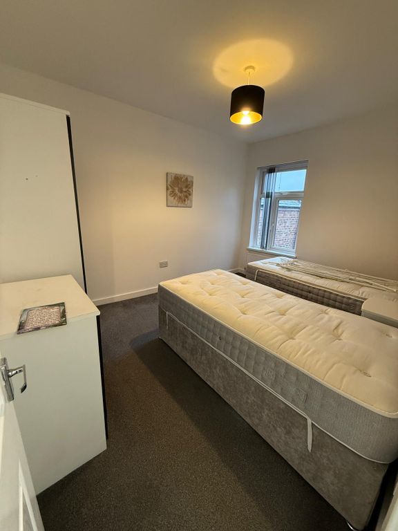 Property photo 2 of 14 3